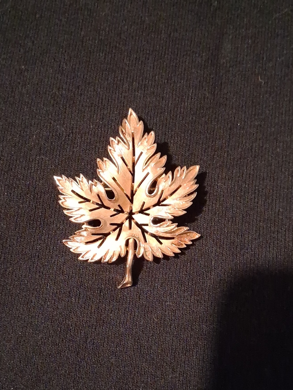 Vintage Trifari Gold Tone Leaf Cut Out Brooch